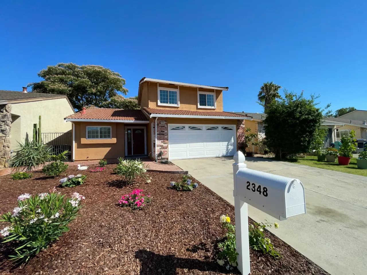 2348 Cypress St, photo 2
