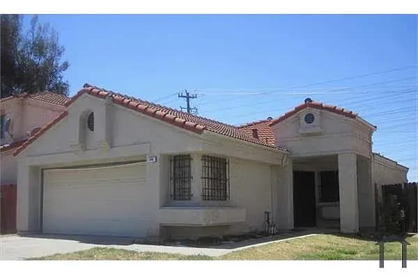 240 Case Drive, photo 1