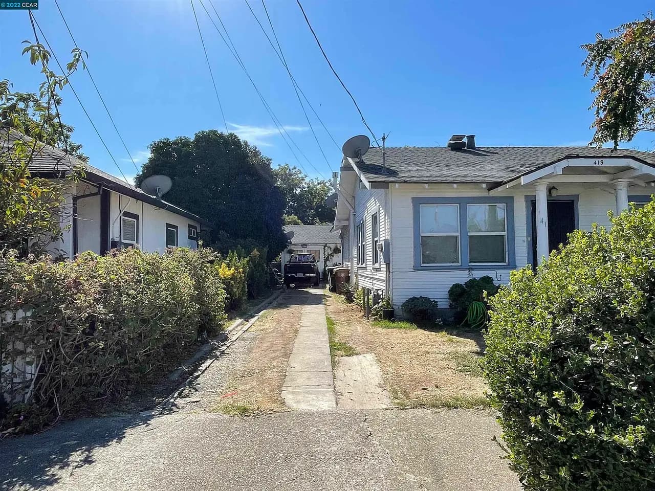 419 W 12th St, photo 2
