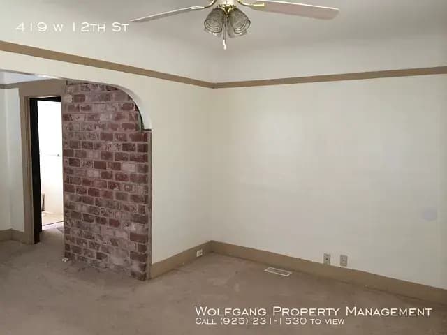 419 W 12th St, photo 3