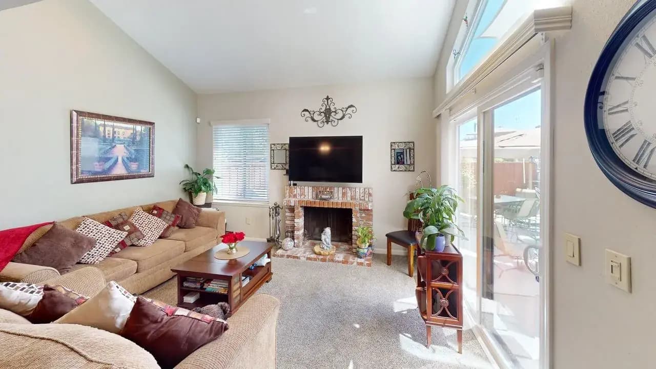 9 Aquamarine Ct, photo 1
