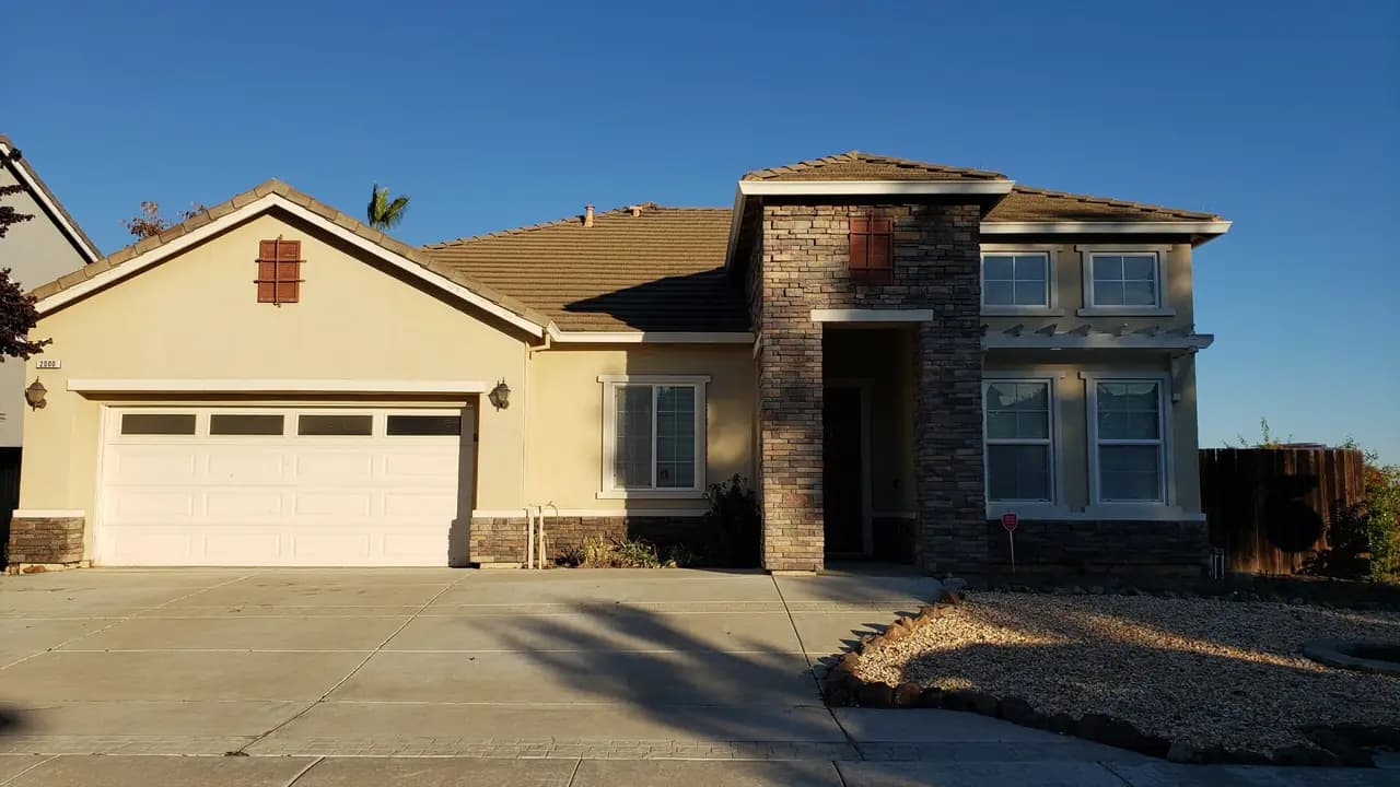 2000 Cinnamon Ridge Dr, photo 1