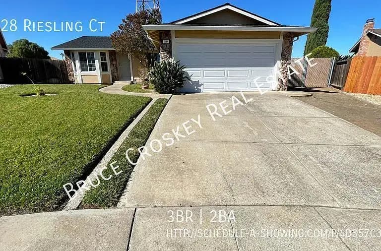 2128 Riesling Ct, photo 1