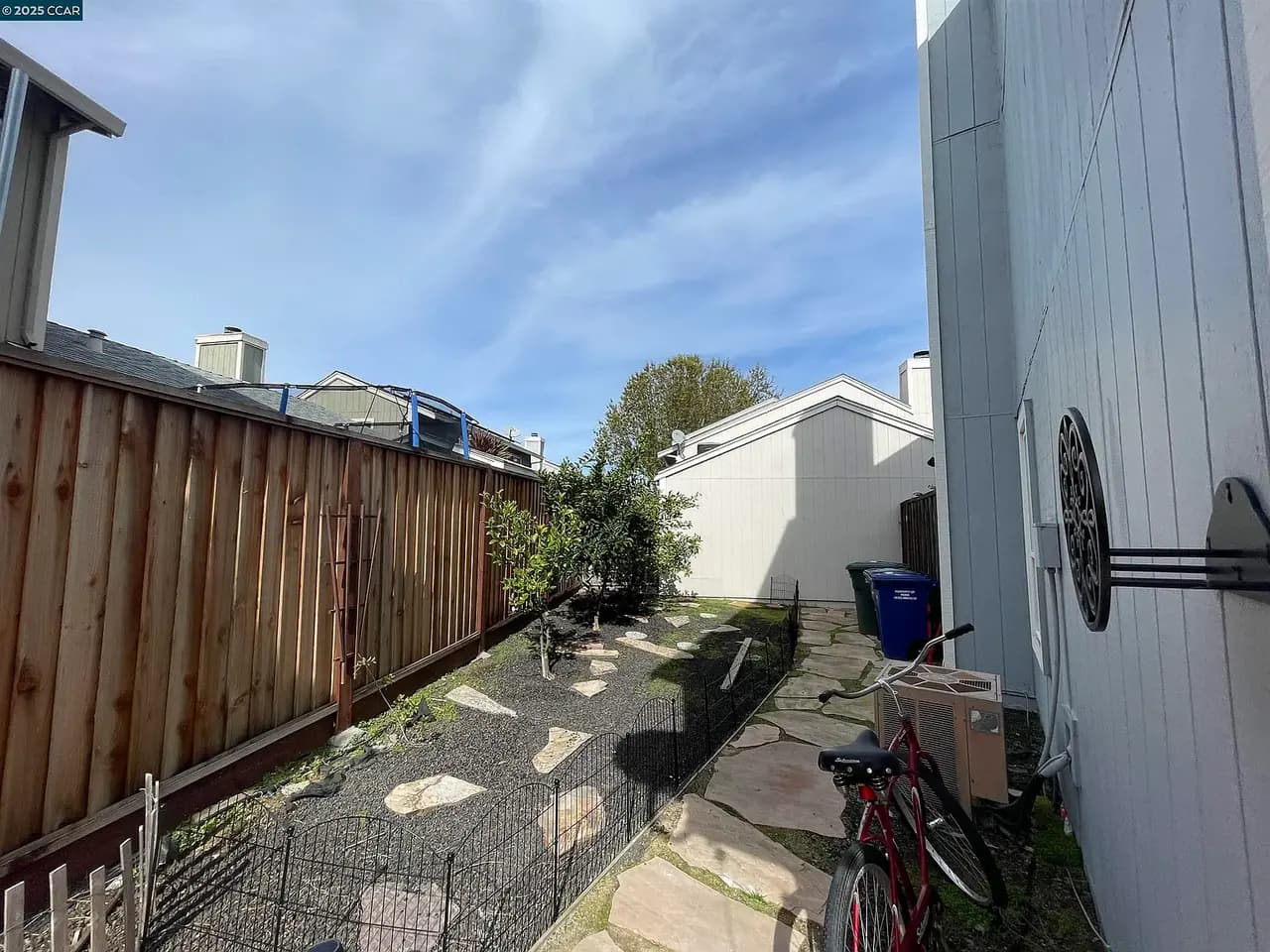 837 Oakwood Way, photo 4