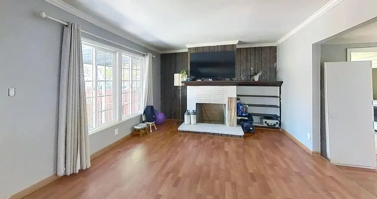 90 Linscheid Dr, photo 2